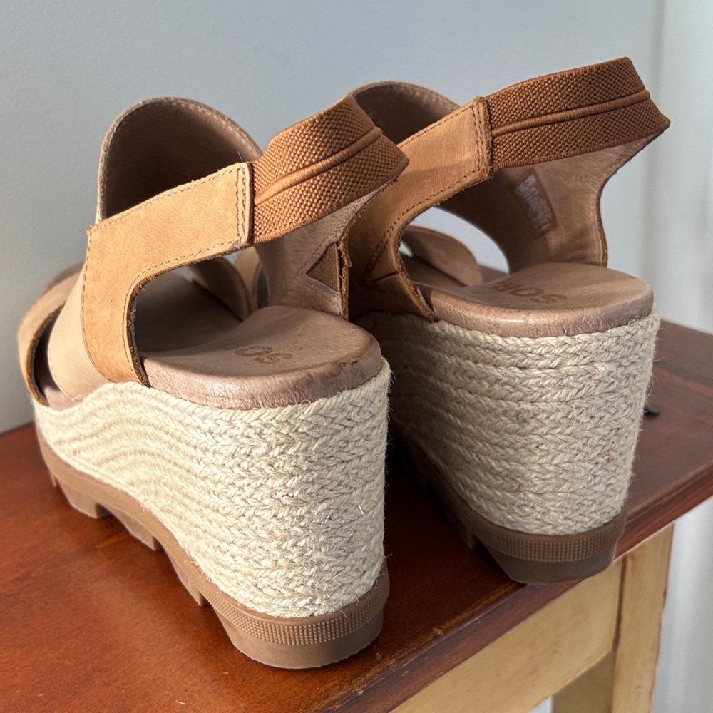 SOREL Joanie II Tan Wedge Espadrille Sandals 9 - Picture 7 of 11